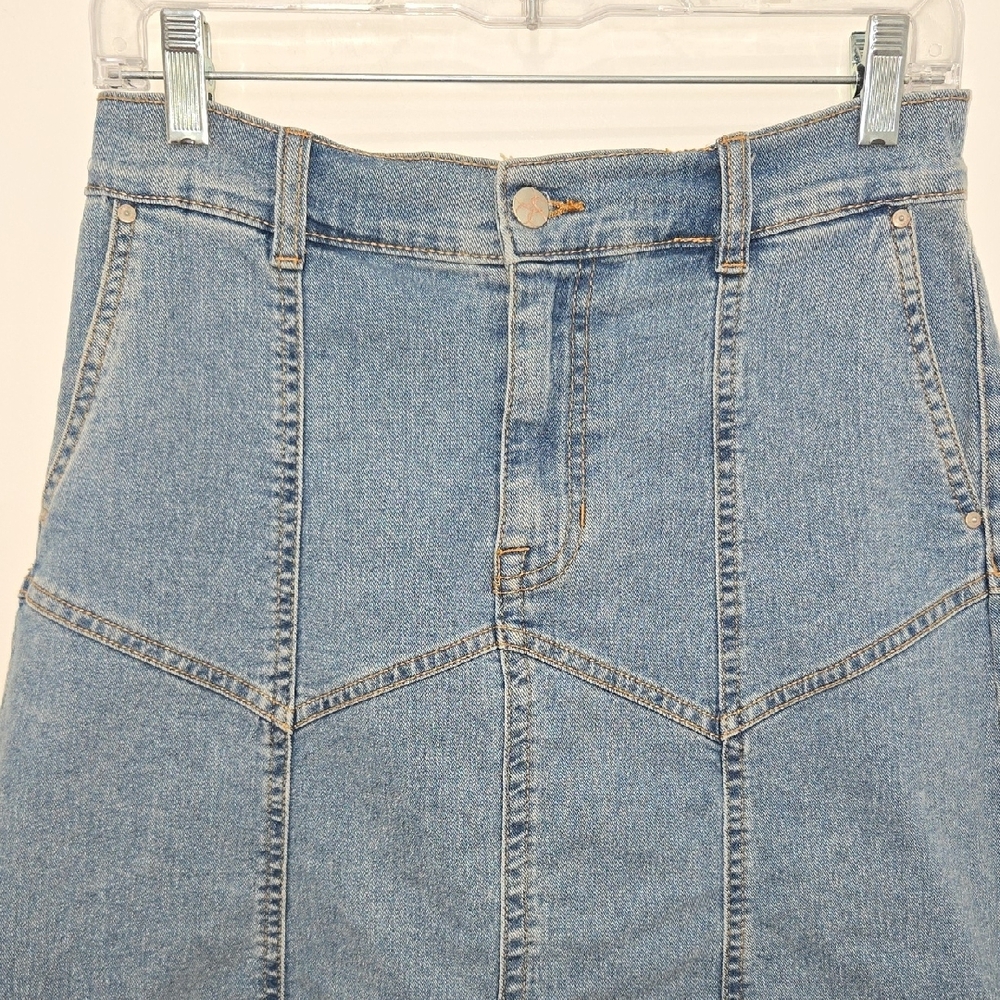 Jessica Simpson A-Line Horizontal Paneled Midi Denim Blue Skirt Size 6 - Picture 3 of 7